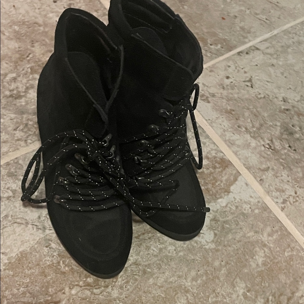 Gianni Bini Black Lace Up Boots